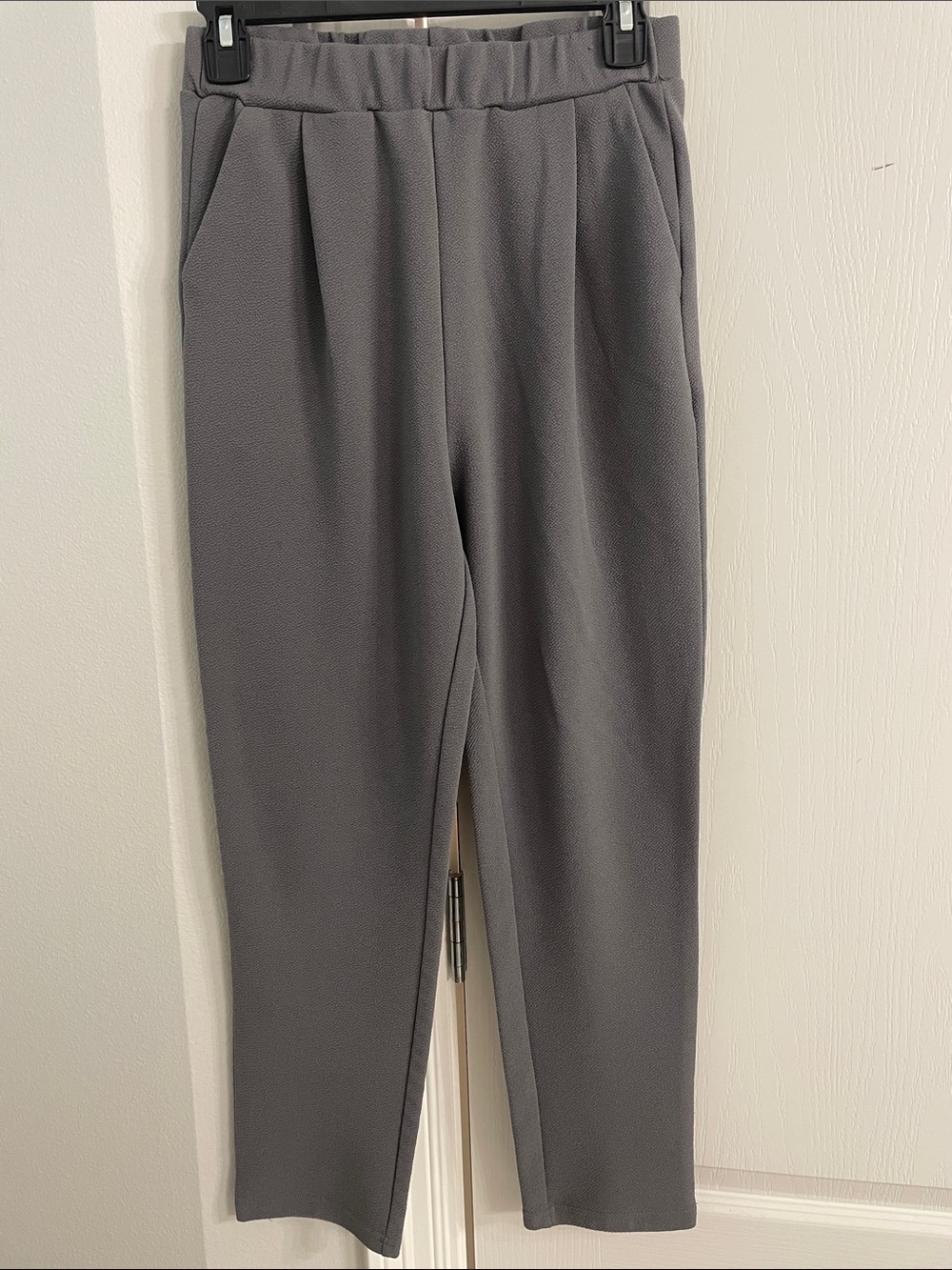 SHEIN Gray Straight-Leg Pleated Pull-On Pants